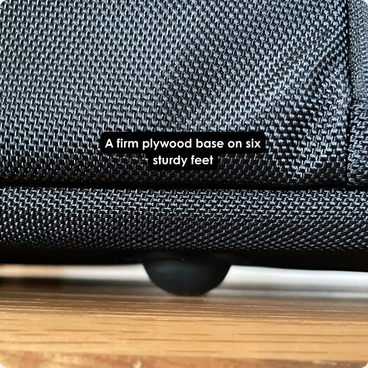 KalmDen | Sound-Absorbing Pet Carrier for Travel Anxiety